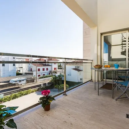 Penthouse La Nau By Homevillas360 Apartment *